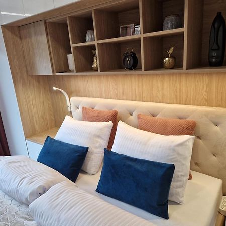 Green Terrace Centrum Apartment Wroclaw Bagian luar foto