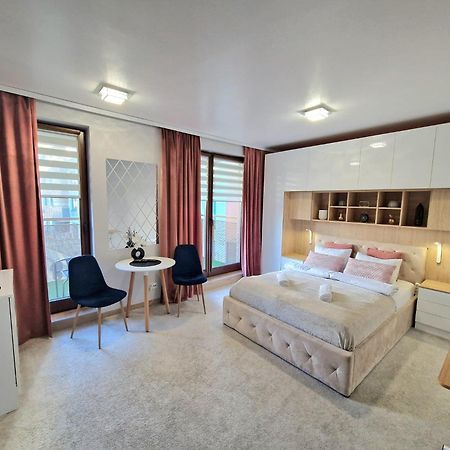 Green Terrace Centrum Apartment Wroclaw Bagian luar foto