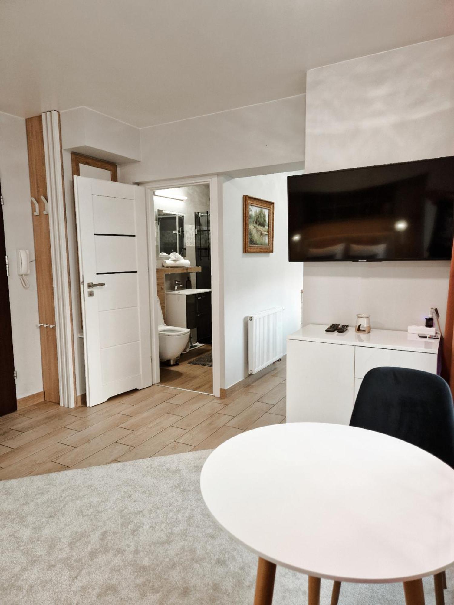 Green Terrace Centrum Apartment Wroclaw Bagian luar foto