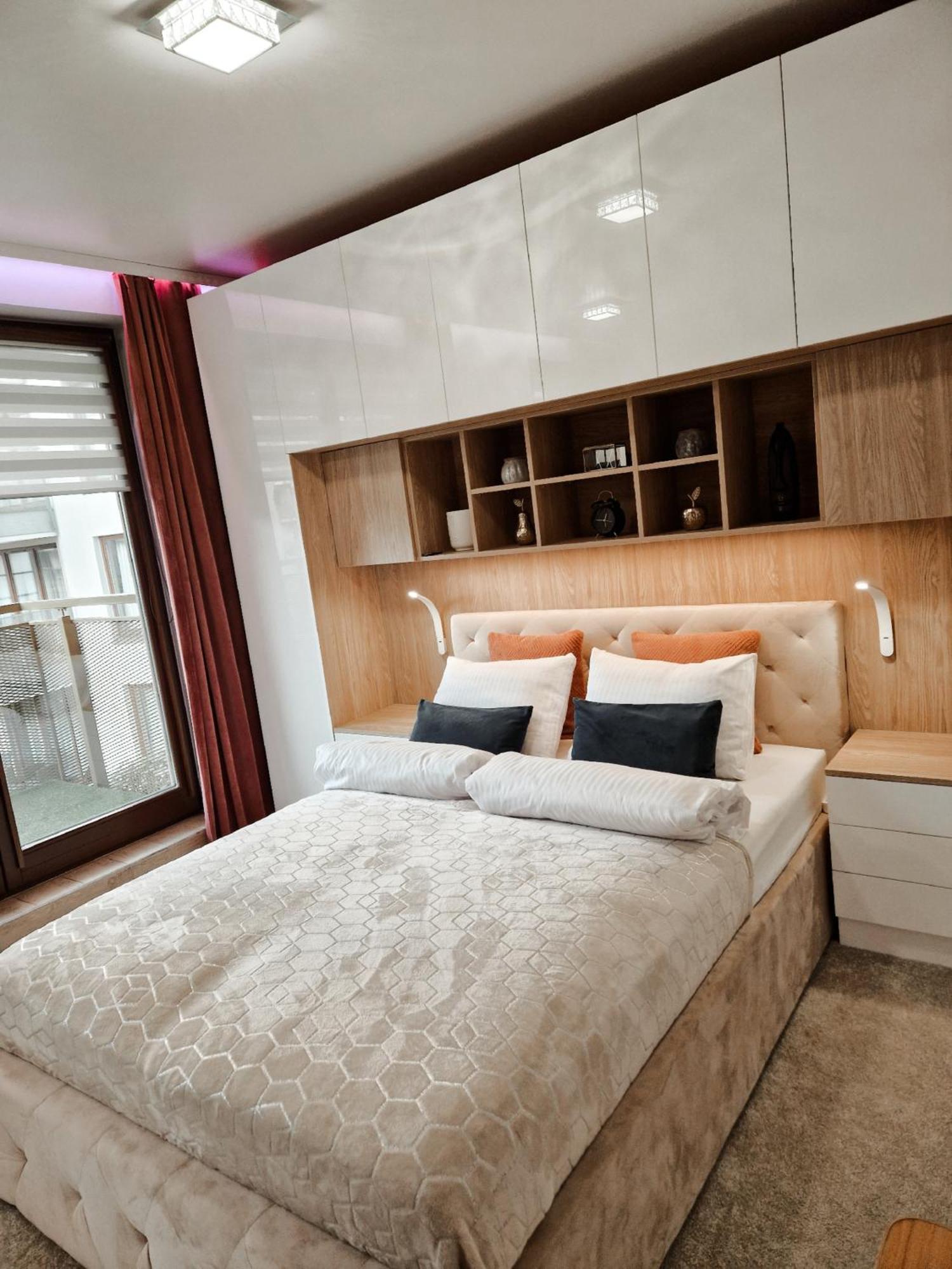 Green Terrace Centrum Apartment Wroclaw Bagian luar foto