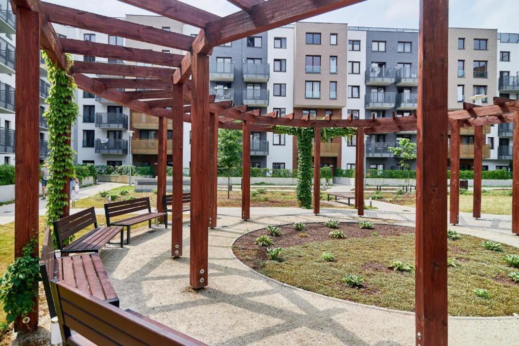 Green Terrace Centrum Apartment Wroclaw Bagian luar foto